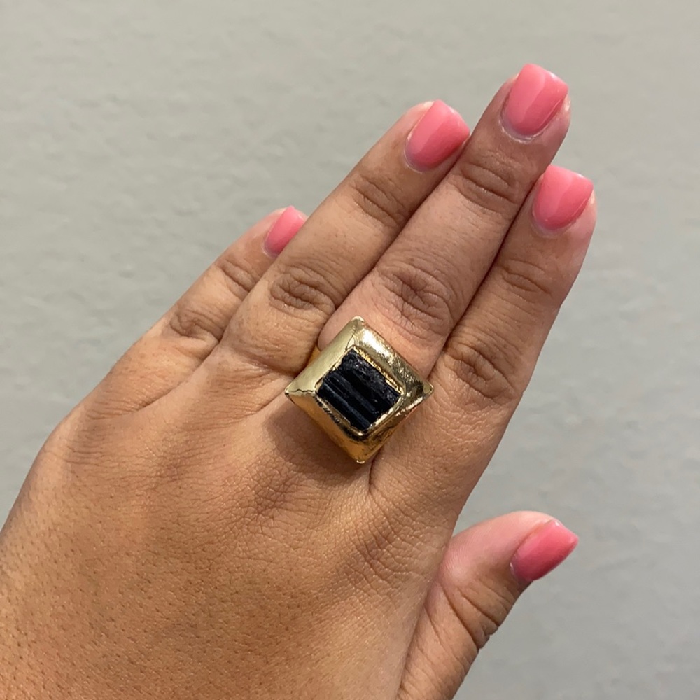 New Ring Gold & Black Stone Strech